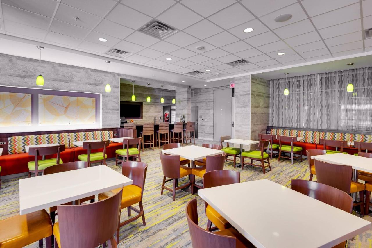 | Fairfield Inn & Suites by Marriott Chicago Schaumburg
