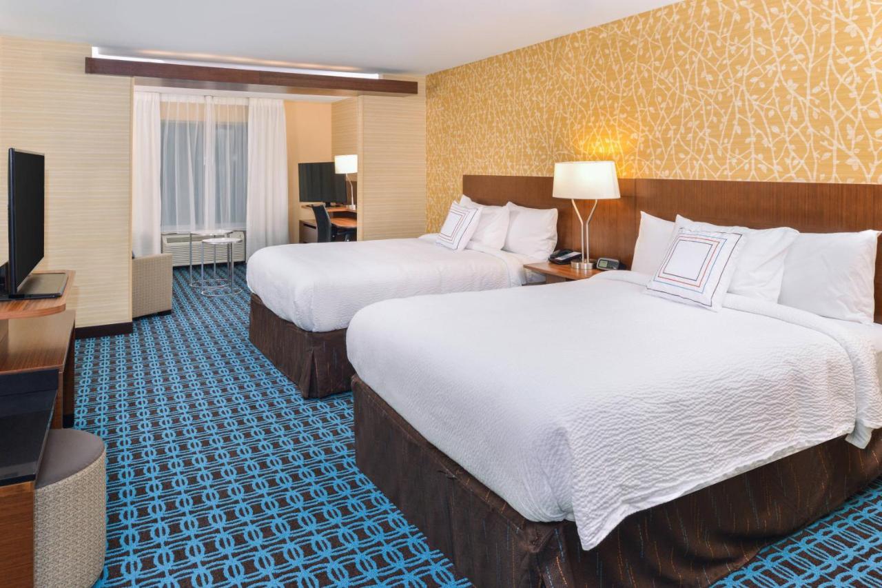 | Fairfield Inn & Suites by Marriott Coralville