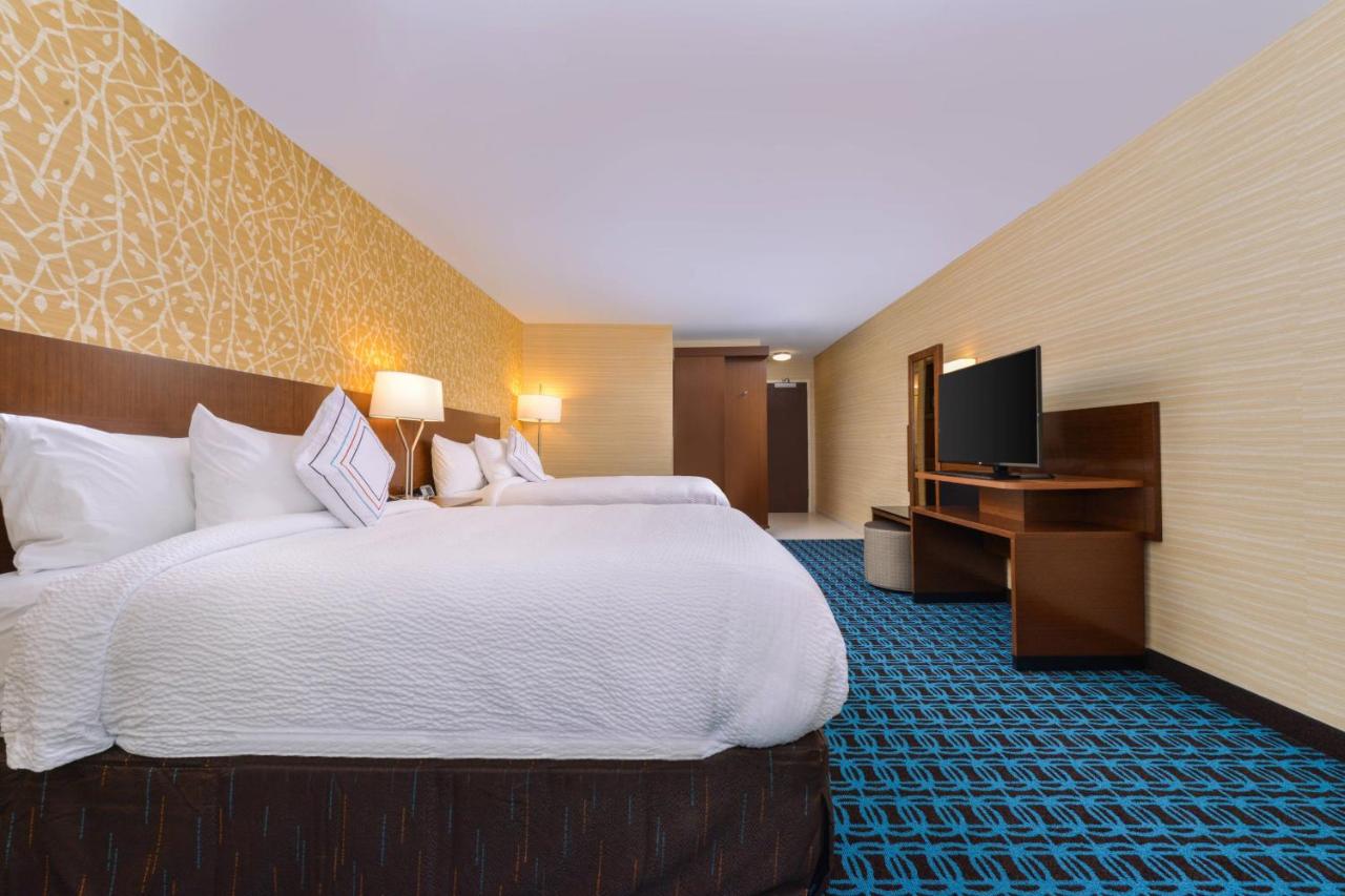 | Fairfield Inn & Suites by Marriott Coralville