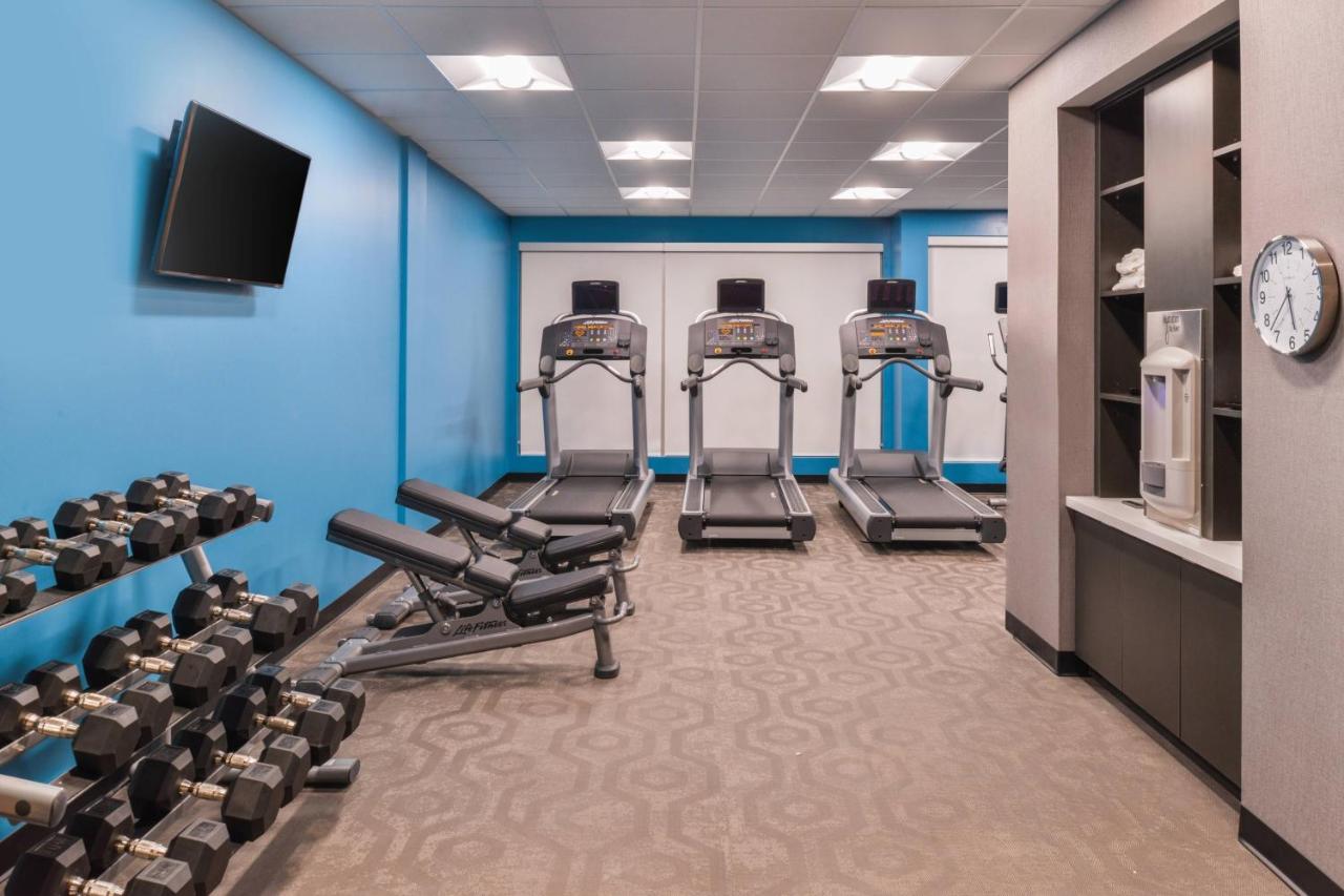 | Fairfield Inn & Suites by Marriott Coralville