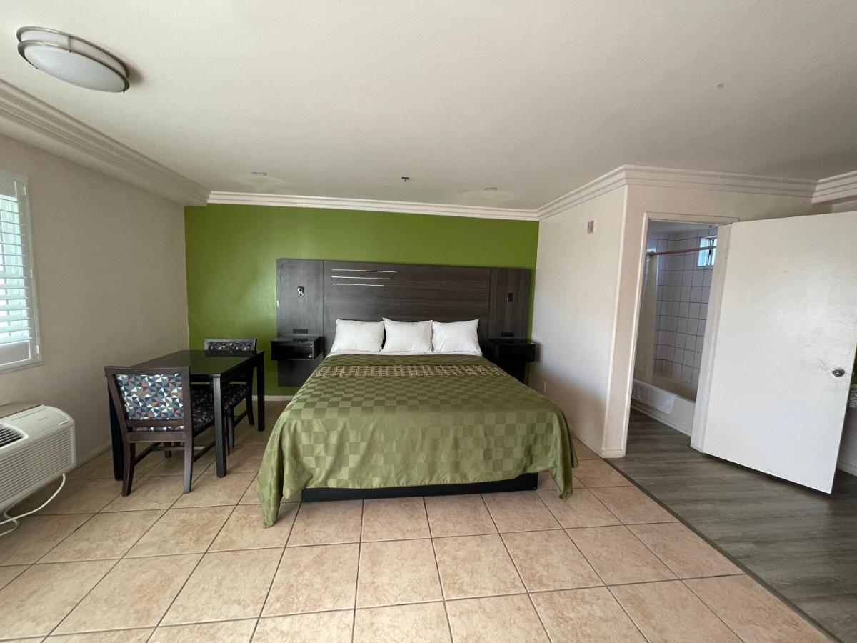 | Diamond Inn