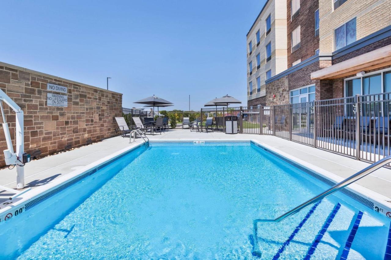 | Fairfield Inn & Suites by Marriott Cincinnati Airport South/Florence