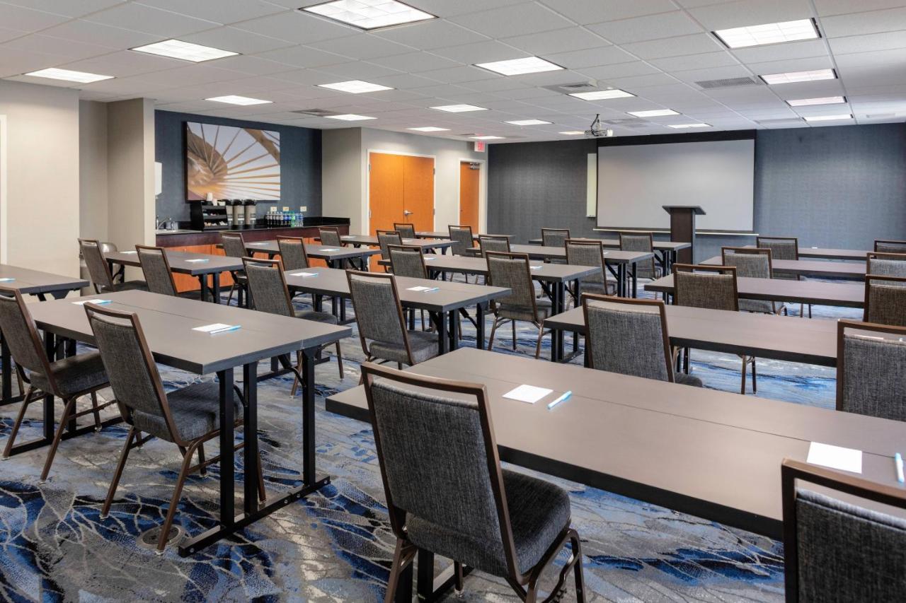  | Fairfield Inn & Suites by Marriott Charlotte Matthews