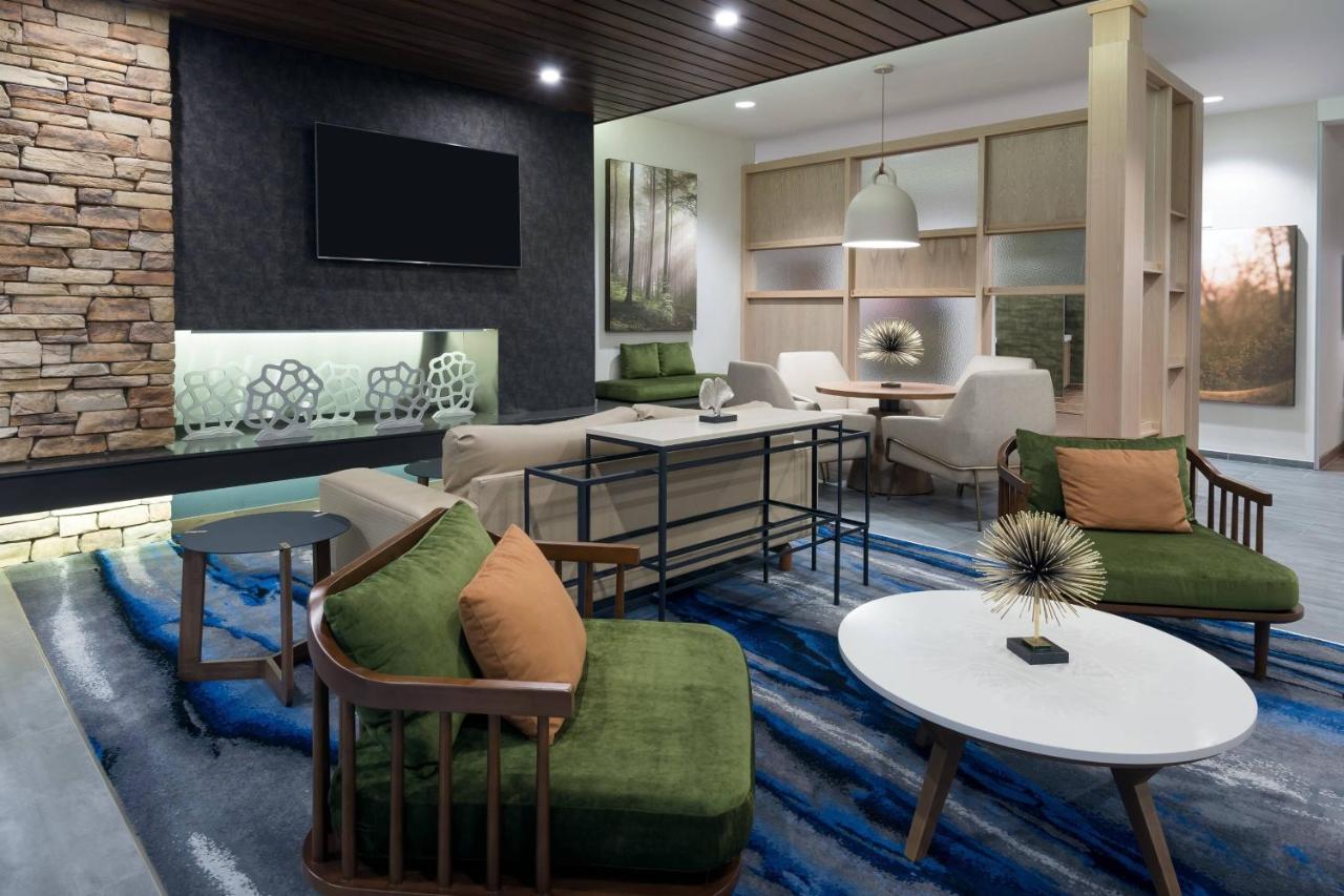 | Fairfield Inn & Suites Charlotte Monroe