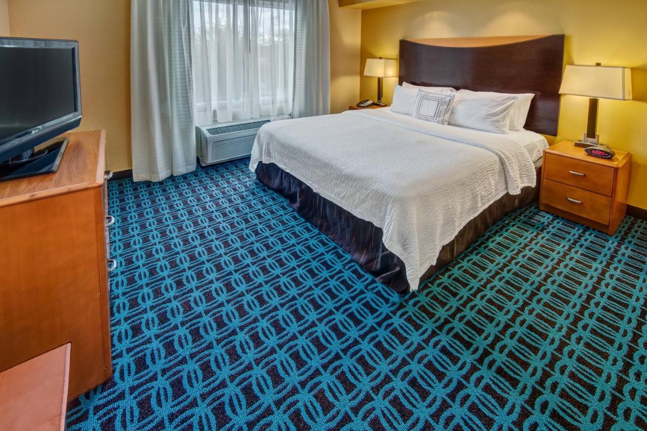 | Fairfield Inn & Suites by Marriott Naples