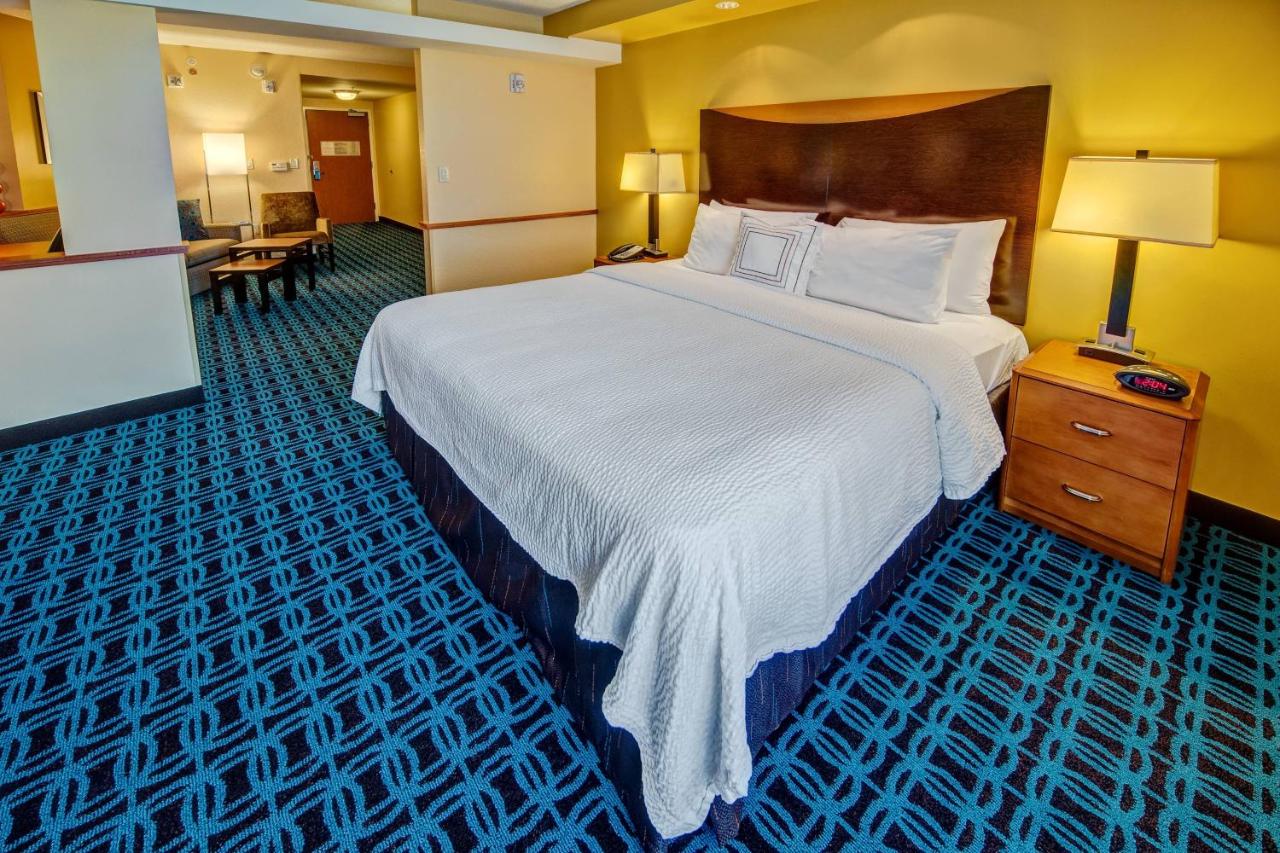 | Fairfield Inn & Suites by Marriott Naples