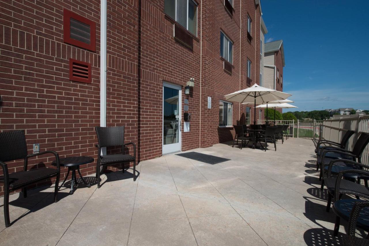 | Fairfield Inn & Suites by Marriott Dallas Lewisville
