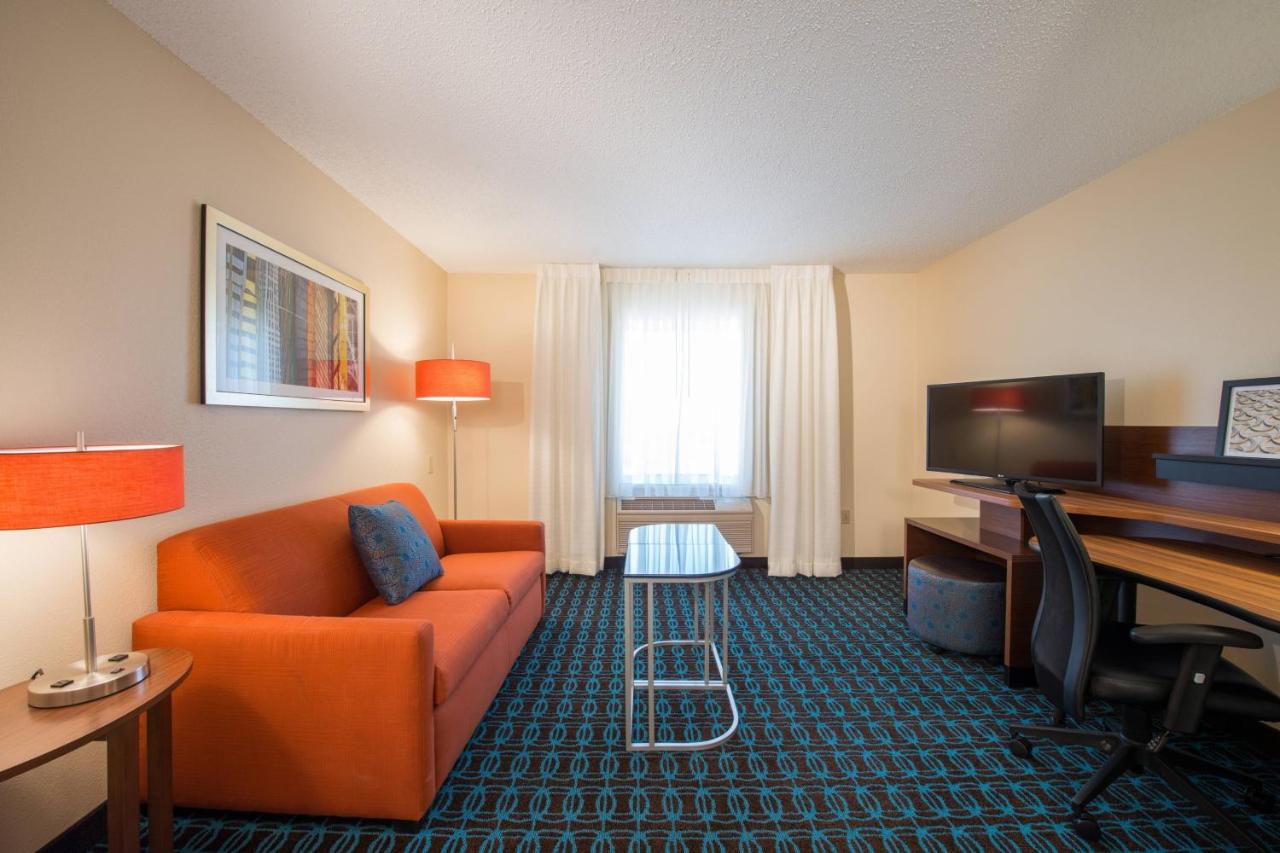 | Fairfield Inn & Suites by Marriott Dallas Lewisville