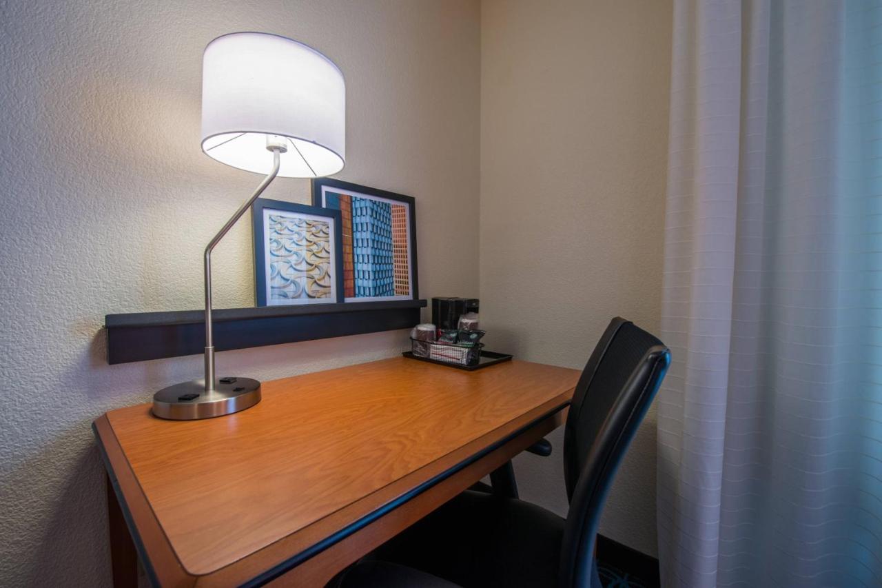 | Fairfield Inn & Suites by Marriott Dallas Lewisville
