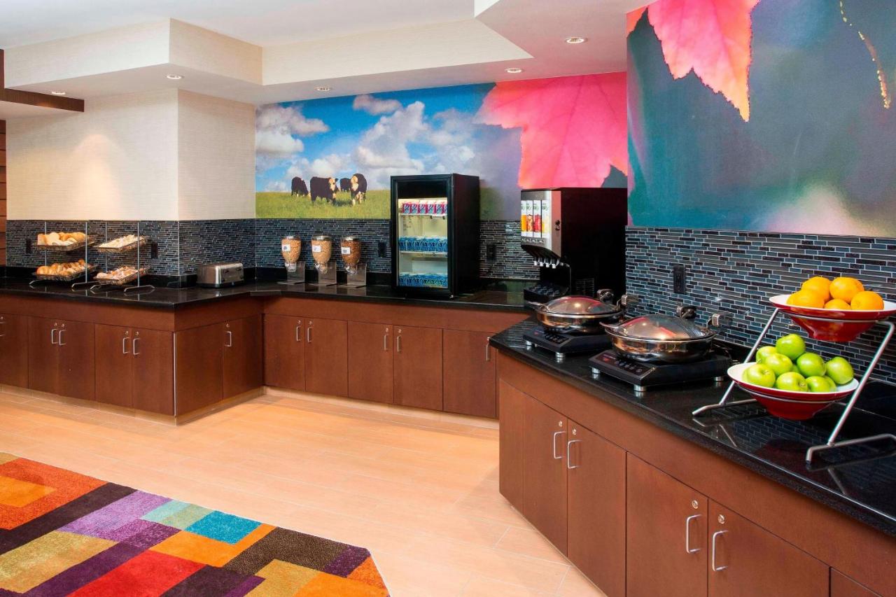 | Fairfield Inn & Suites by Marriott Dayton South