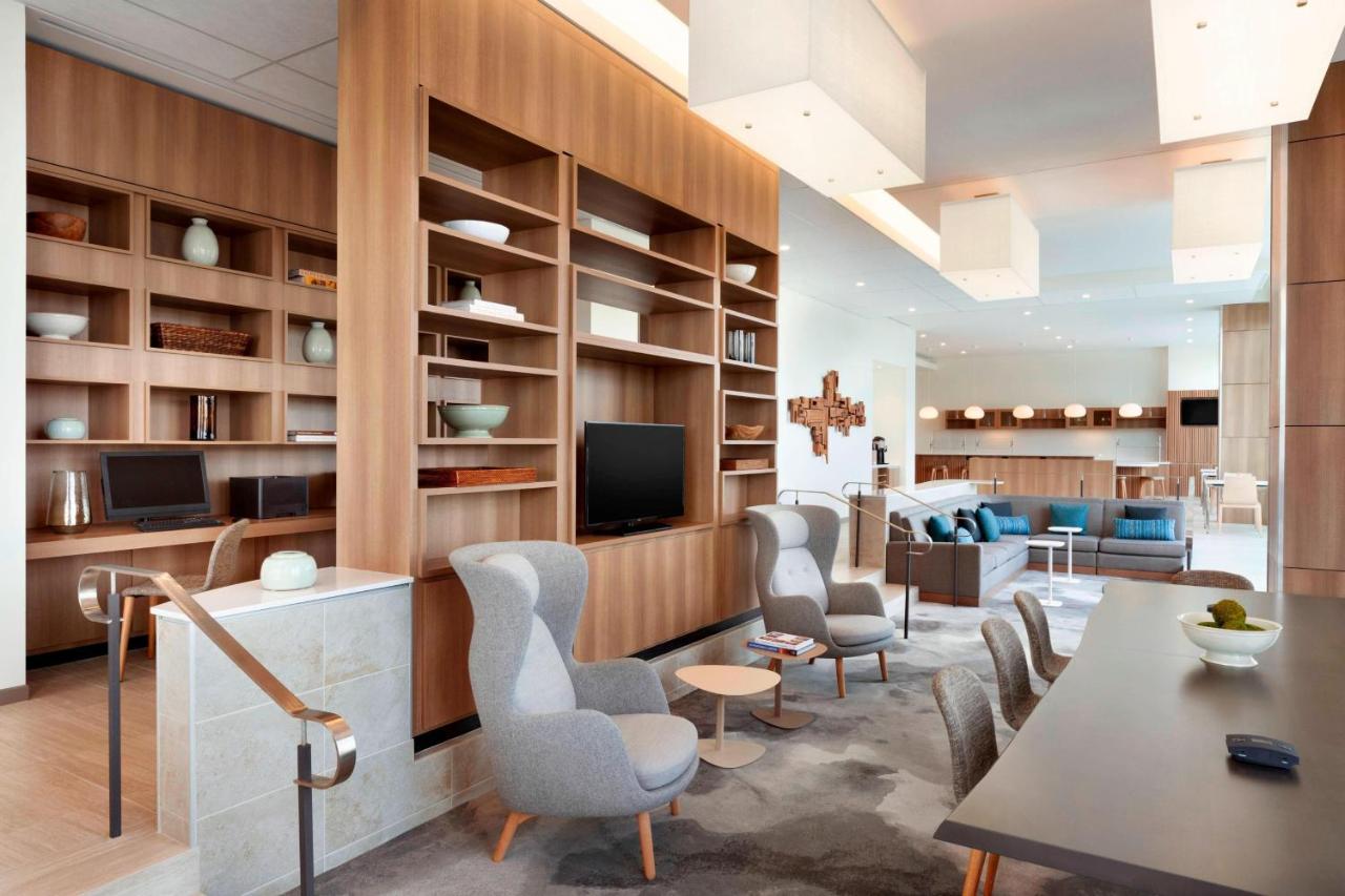 | Element Dallas Love Field