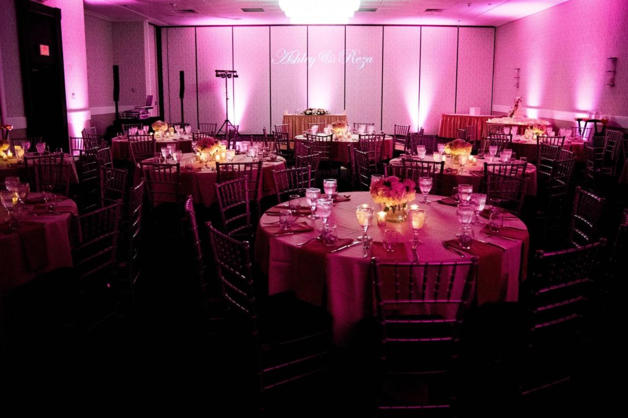 | Delta Hotels by Marriott Cincinnati Sharonville