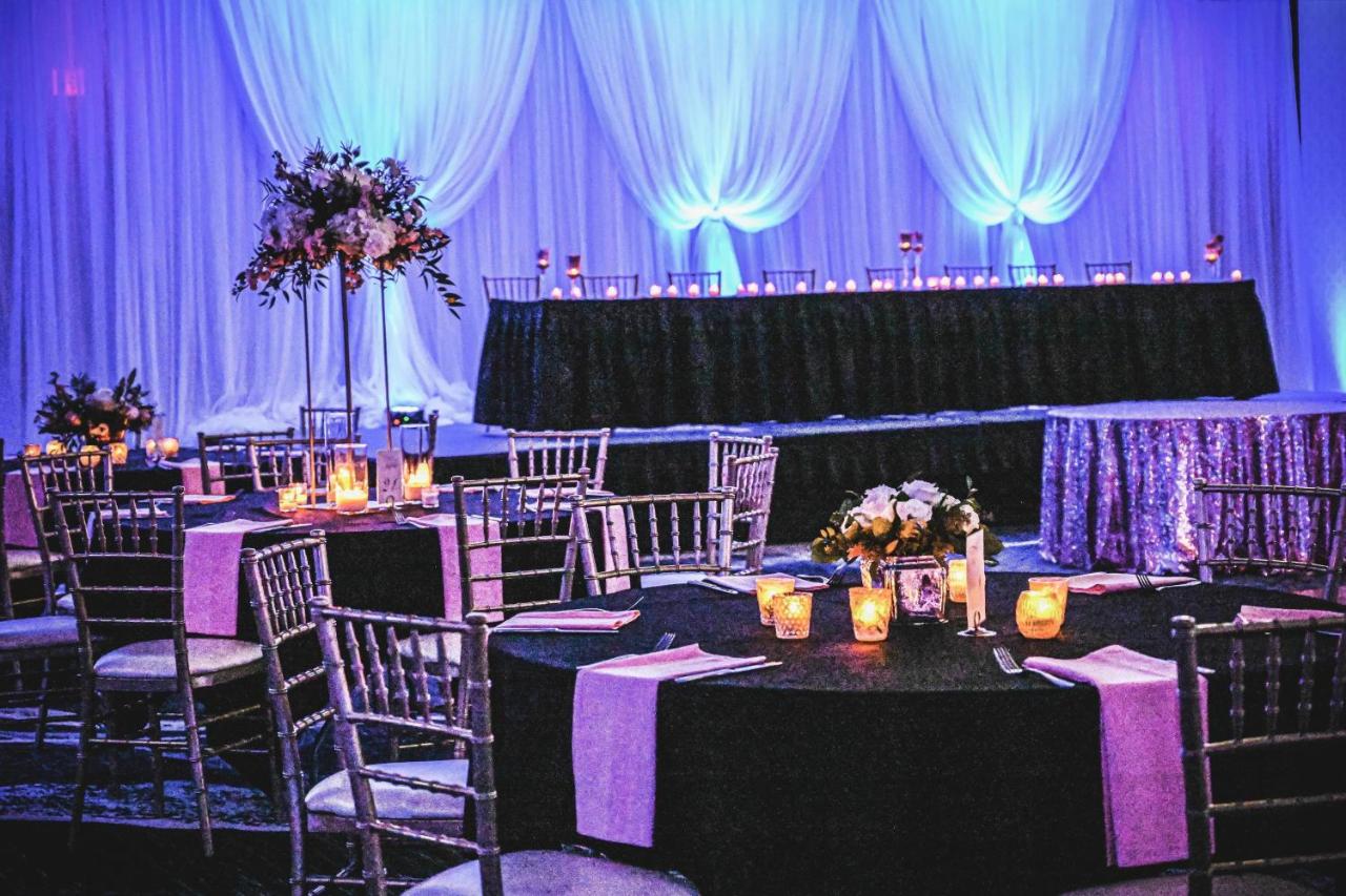 | Delta Hotels by Marriott Cincinnati Sharonville