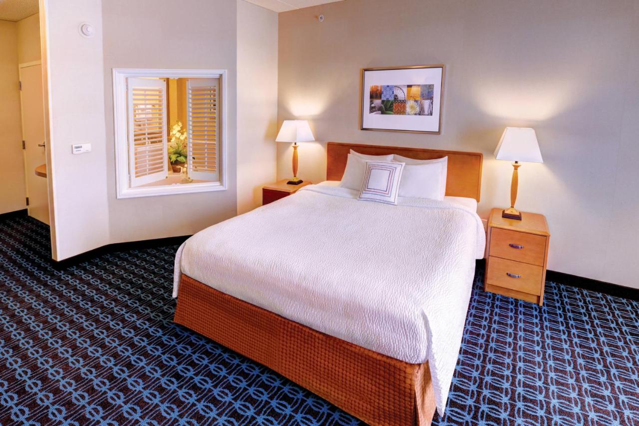 | Fairfield Inn & Suites by Marriott Wausau
