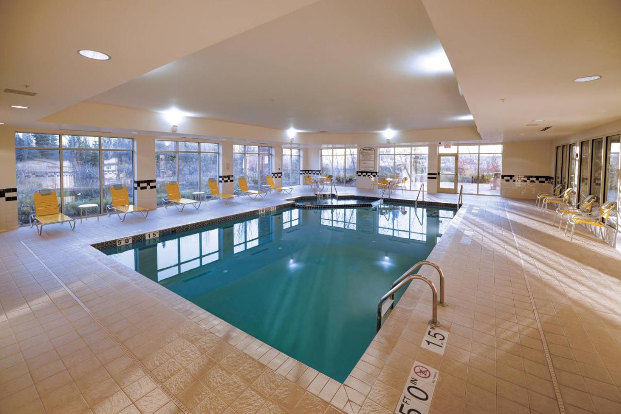 | Fairfield Inn & Suites by Marriott Wausau
