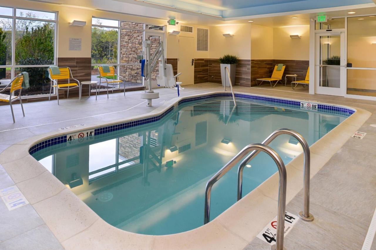 | Fairfield Inn & Suites by Marriott Plymouth White Mountains
