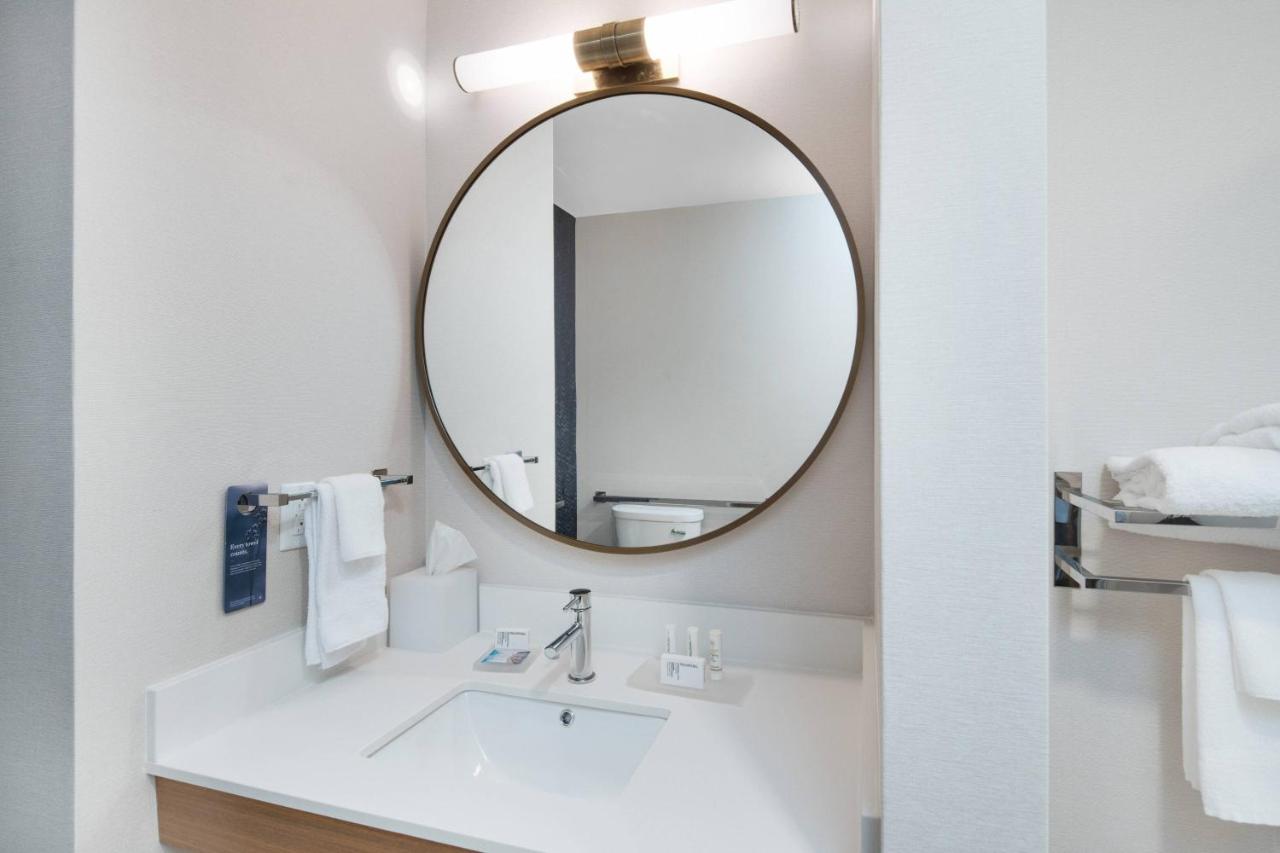 | Fairfield Inn & Suites Columbus New Albany