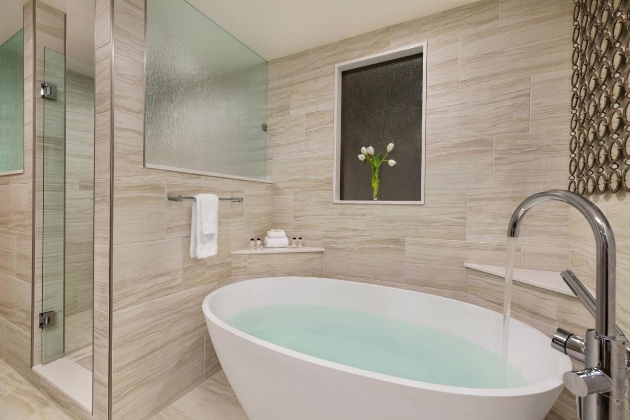  | Delta Hotels by Marriott Helena Colonial