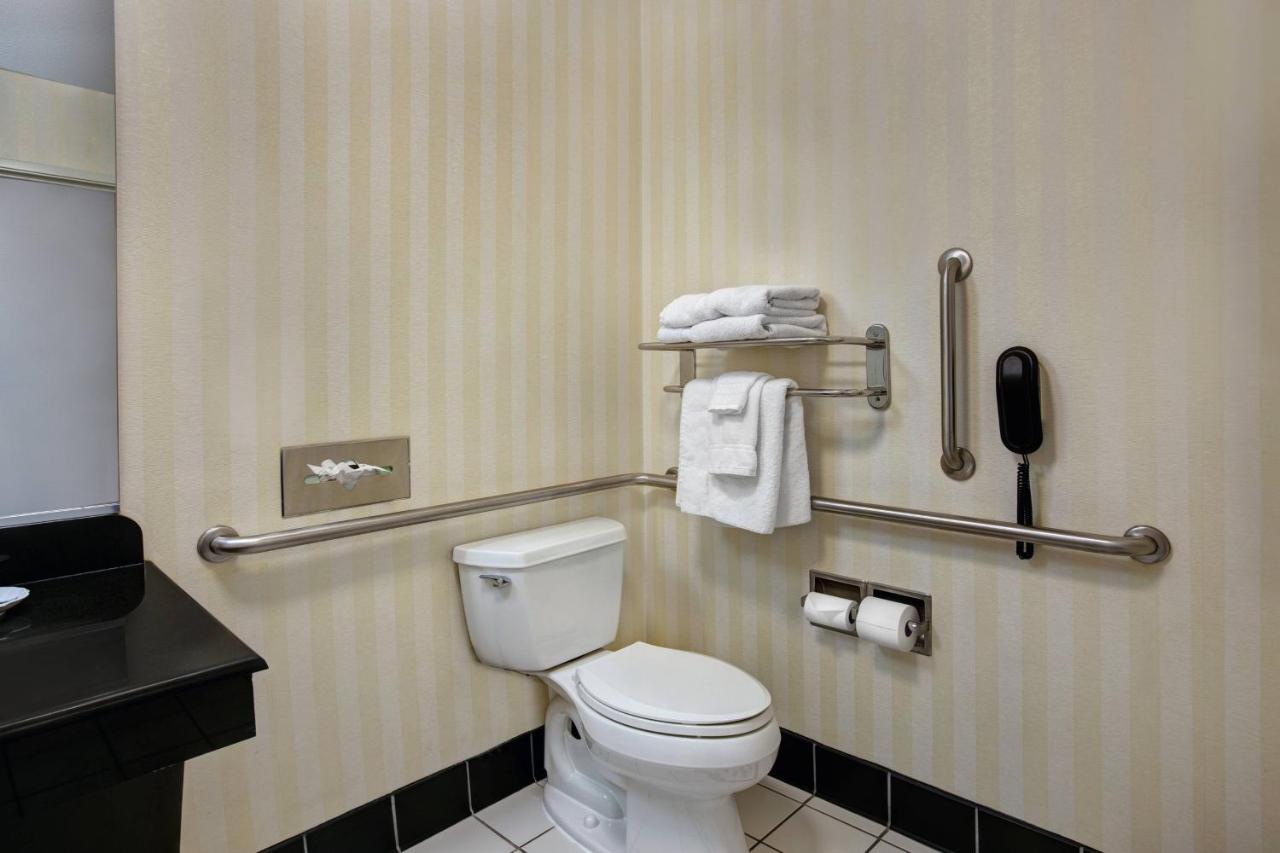 | Fairfield Inn and Suites Carlsbad