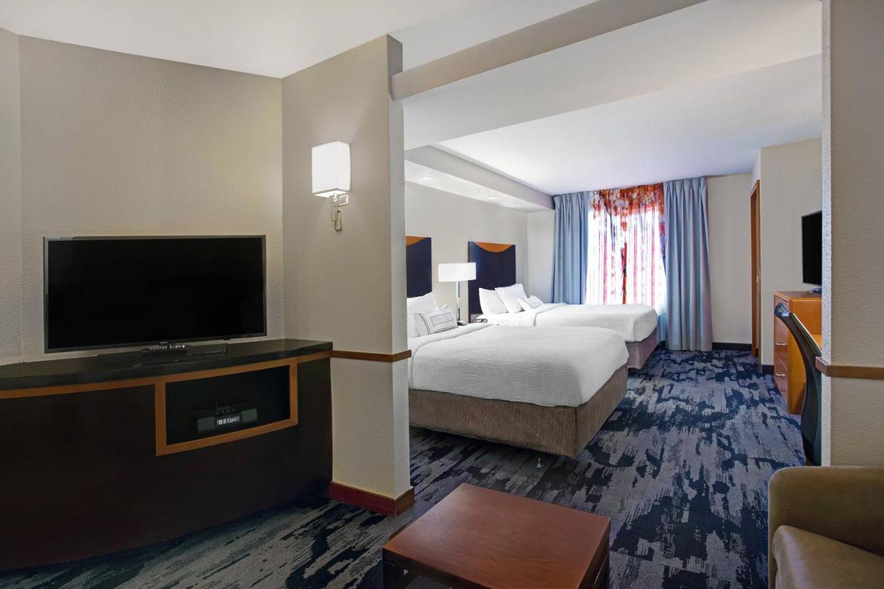 | Fairfield Inn and Suites Carlsbad
