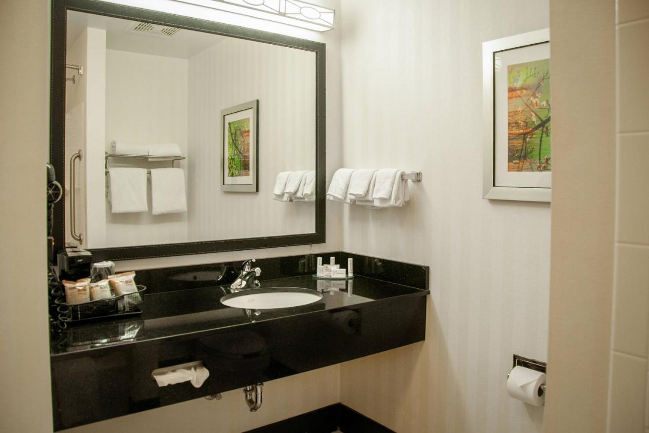 | Fairfield Inn & Suites Colorado Springs N./Air Force Academy