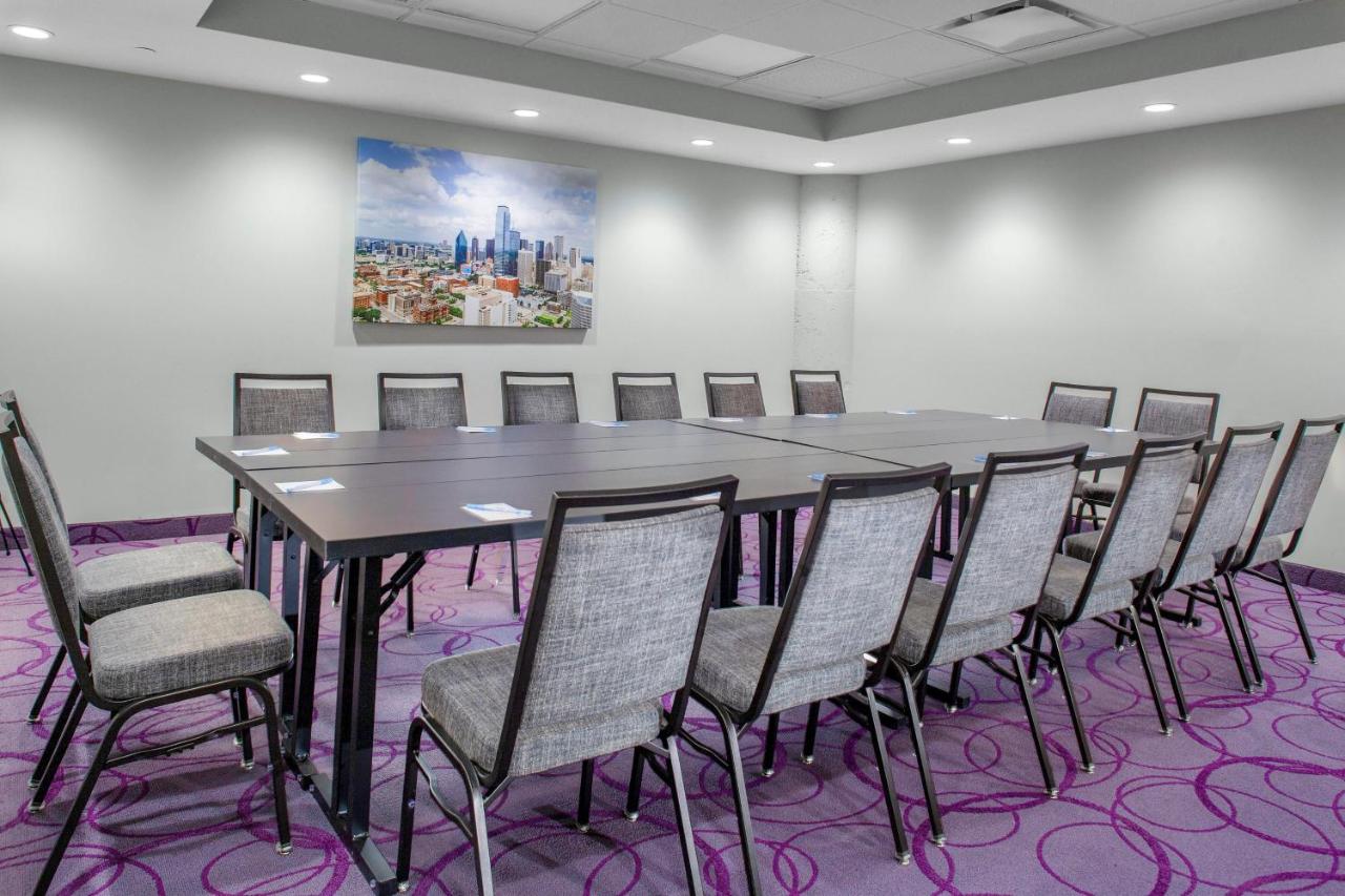 Fairfield Inn & Suites by Marriott Dallas Downtown