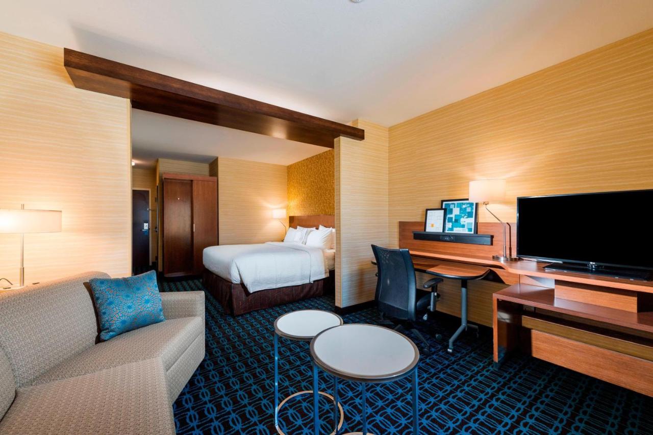 | Fairfield by Marriott Inn & Suites Palm Desert Coachella Valley