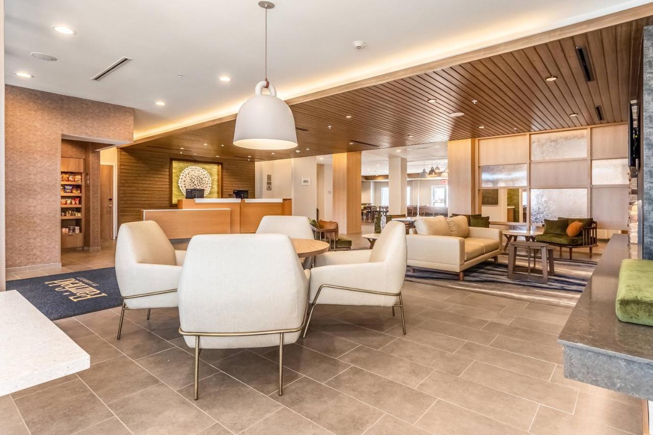 | Fairfield Inn & Suites Dallas Arlington South