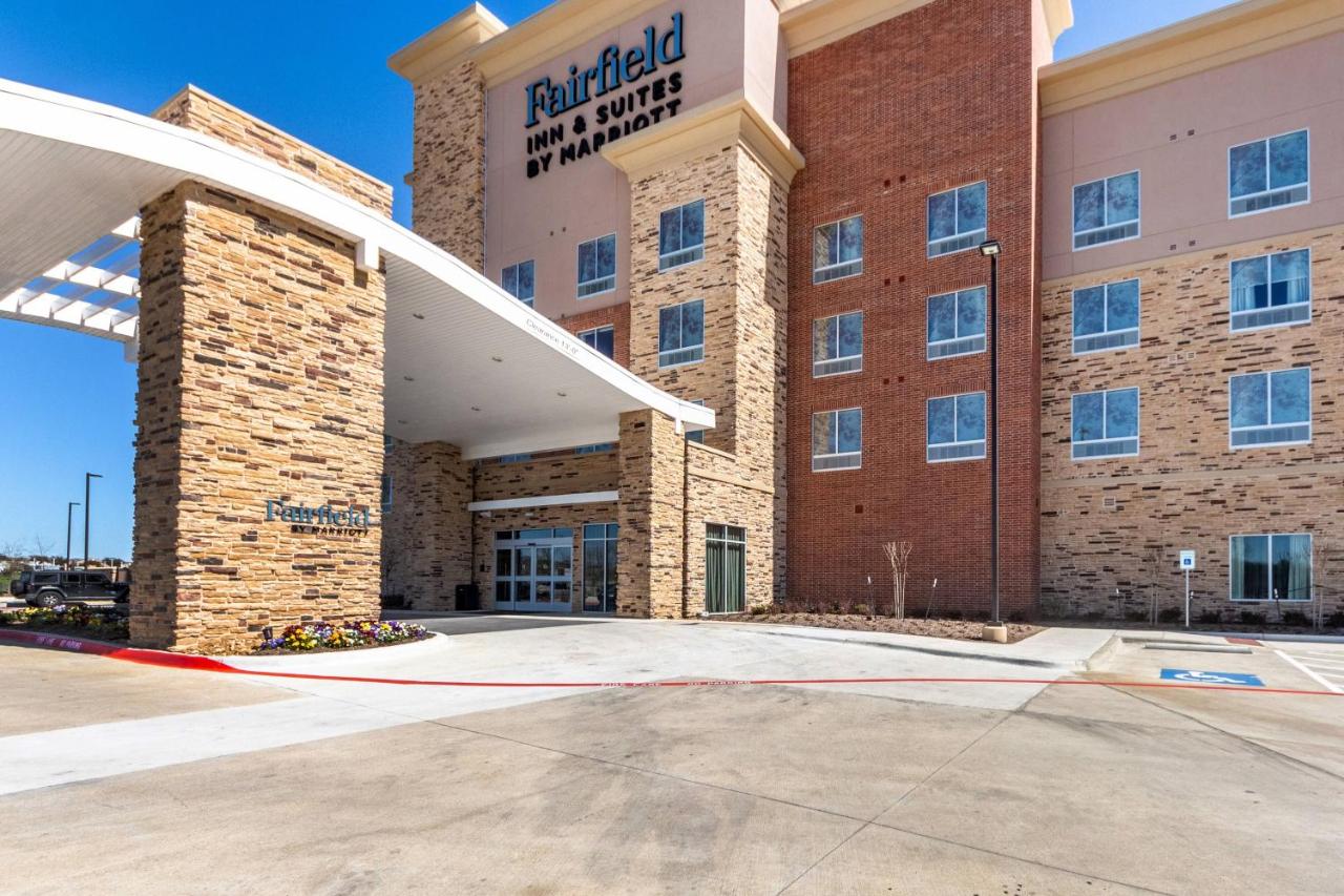 | Fairfield Inn & Suites Dallas Arlington South