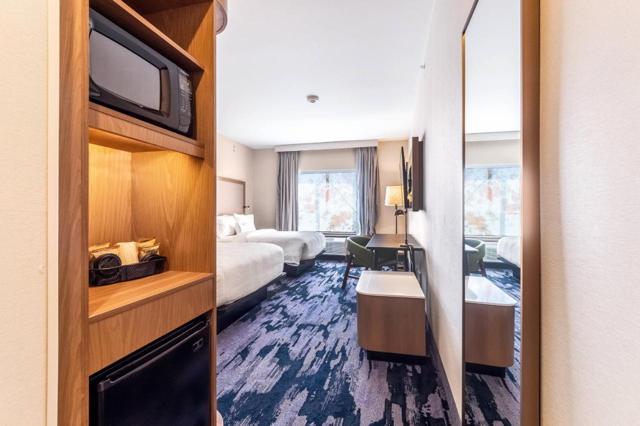 | Fairfield Inn & Suites Dallas Arlington South