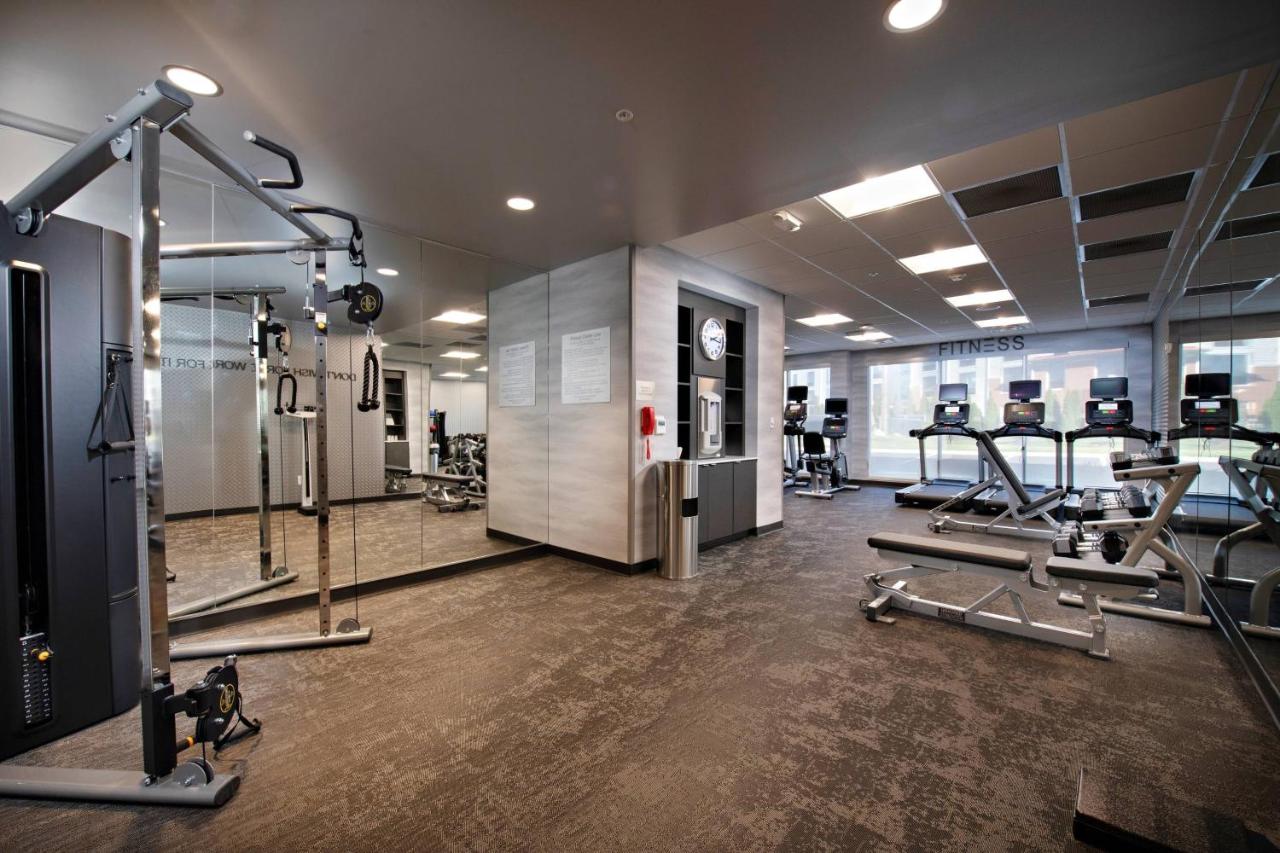 | Fairfield Inn & Suites by Marriott Dayton North
