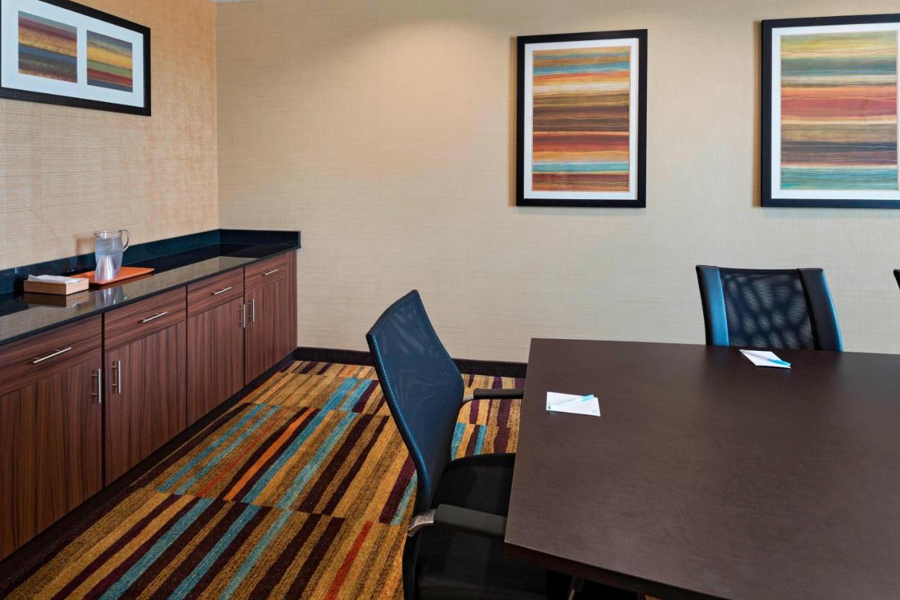 | Fairfield Inn & Suites by Marriott Dublin