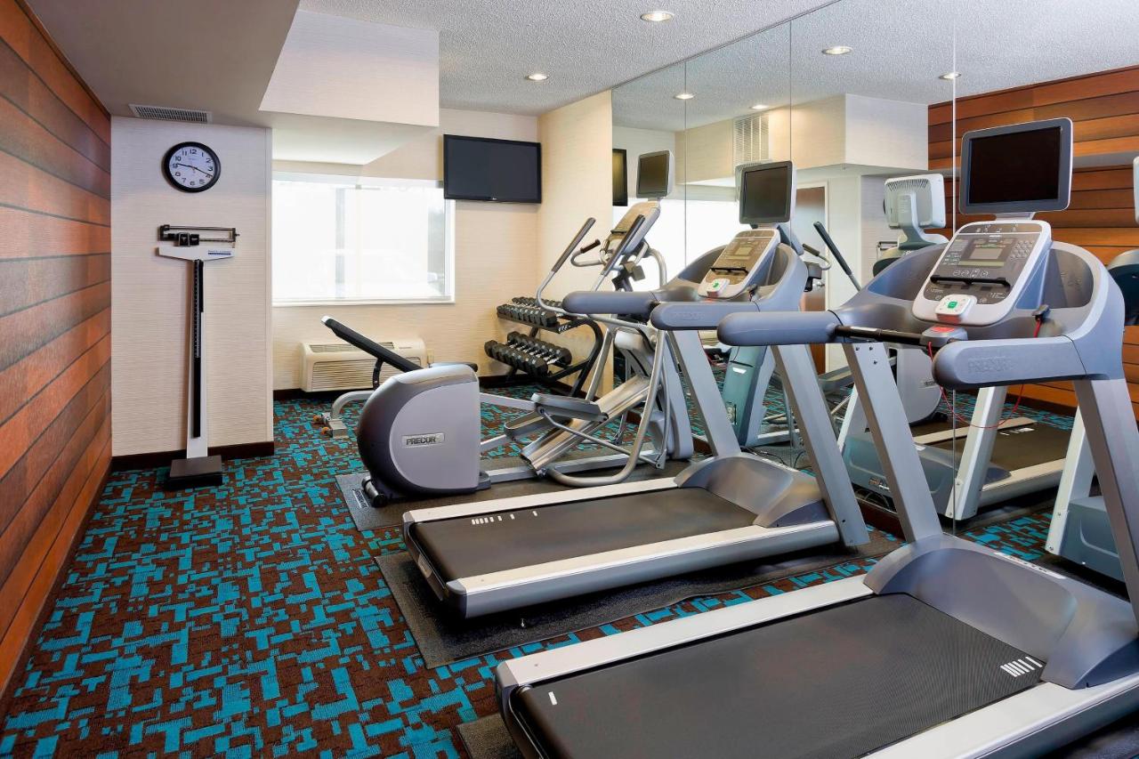 | Fairfield Inn & Suites Lexington Keeneland Airport