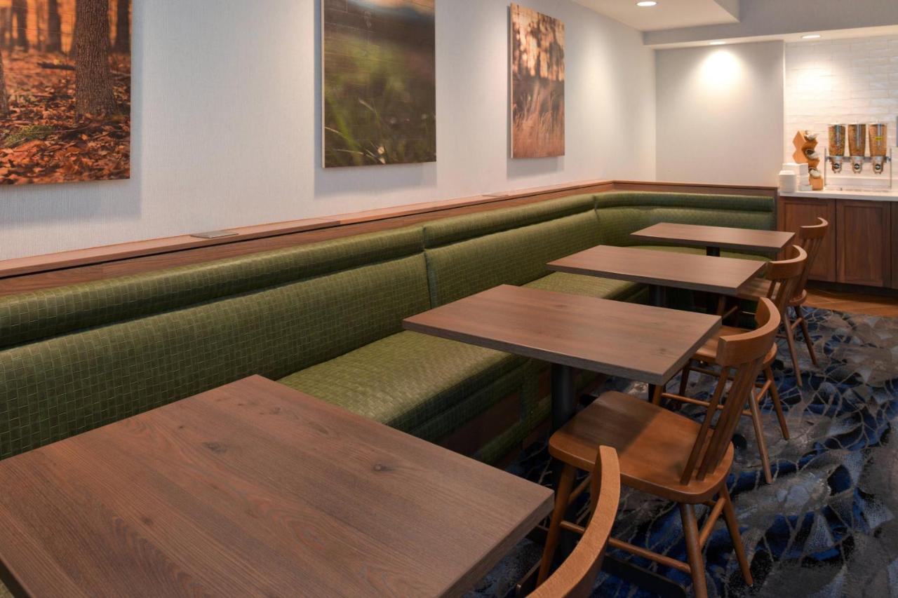 | Fairfield Inn & Suites by Marriott Arlington Six Flags