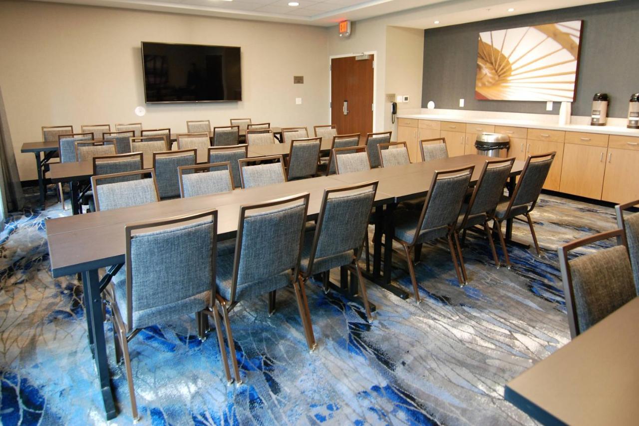 | Fairfield Inn & Suites by Marriott Winona