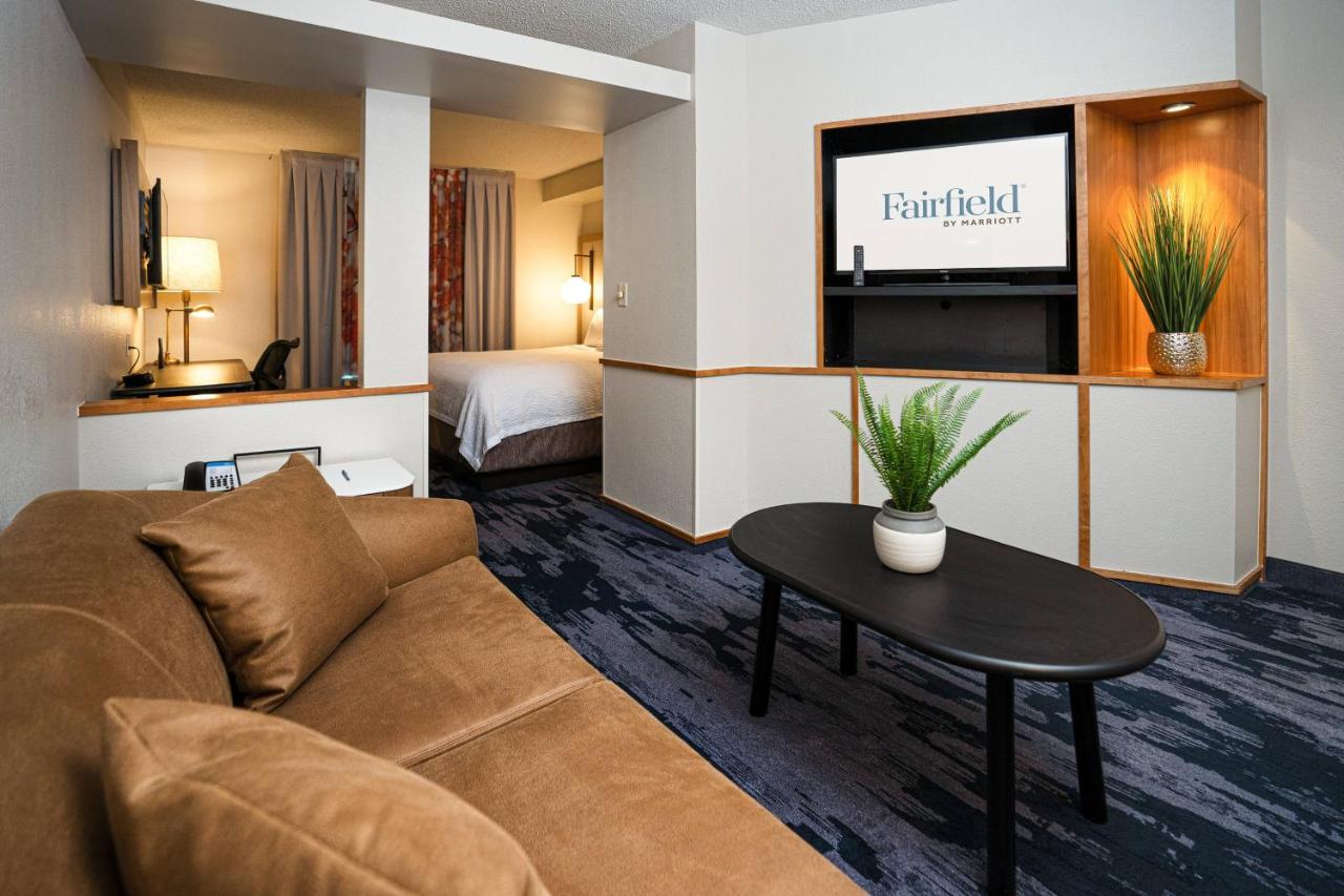 | Fairfield Inn & Suites Laredo
