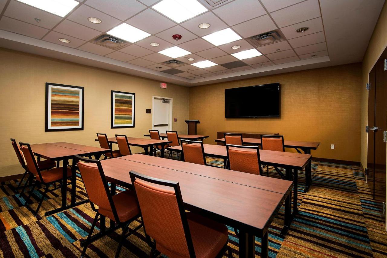 | Fairfield Inn & Suites Little Rock Benton