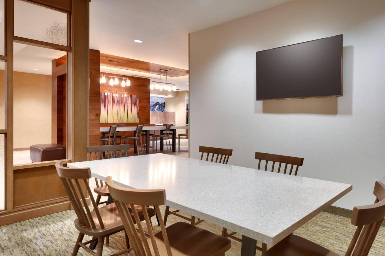 | Fairfield Inn & Suites Denver West/federal Center