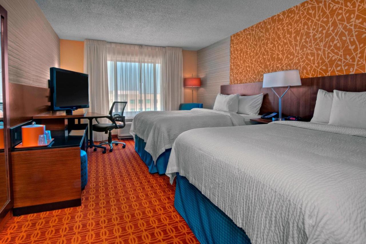 | Fairfield Inn & Suites by Marriott Fort Worth I-30 West Near NAS JRB