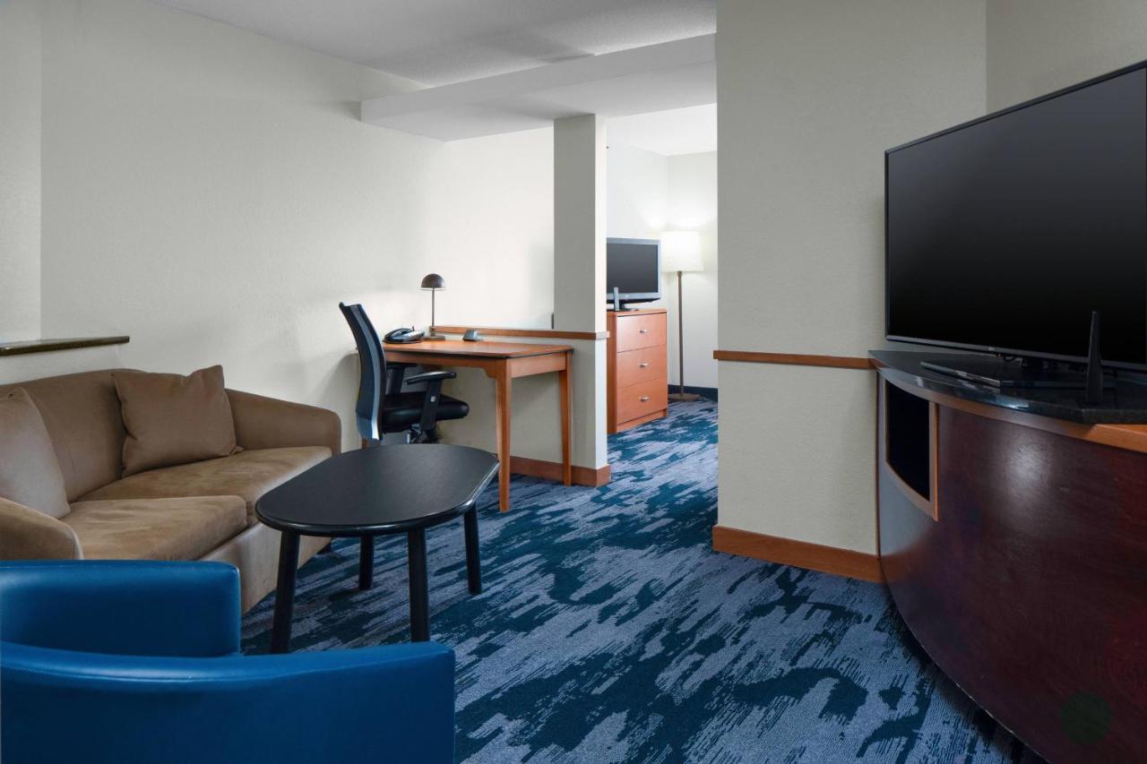  | Fairfield Inn & Suites Jefferson City
