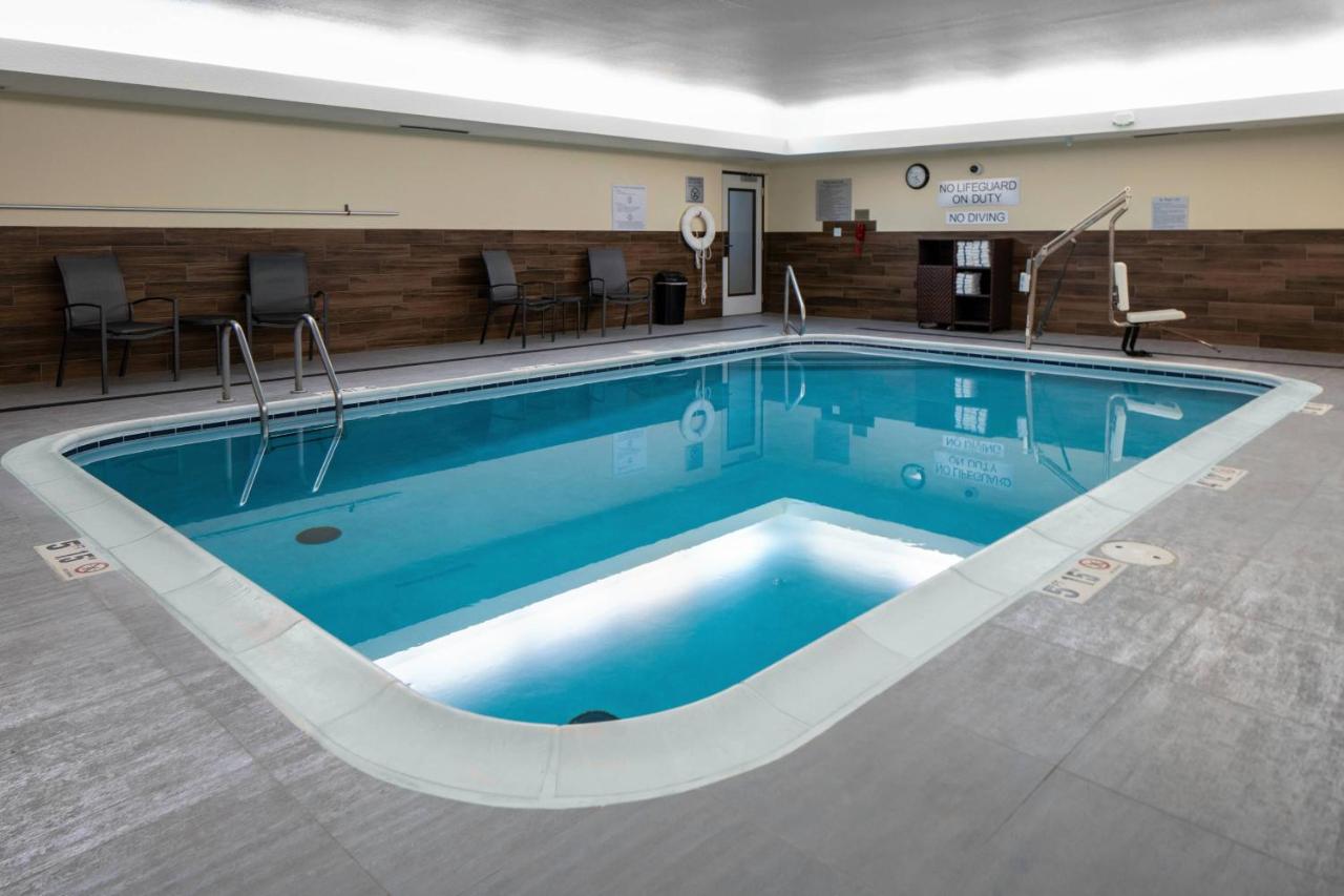  | Fairfield Inn & Suites Jefferson City