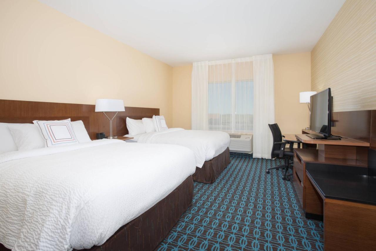 | Fairfield Inn & Suites by Marriott Burlington