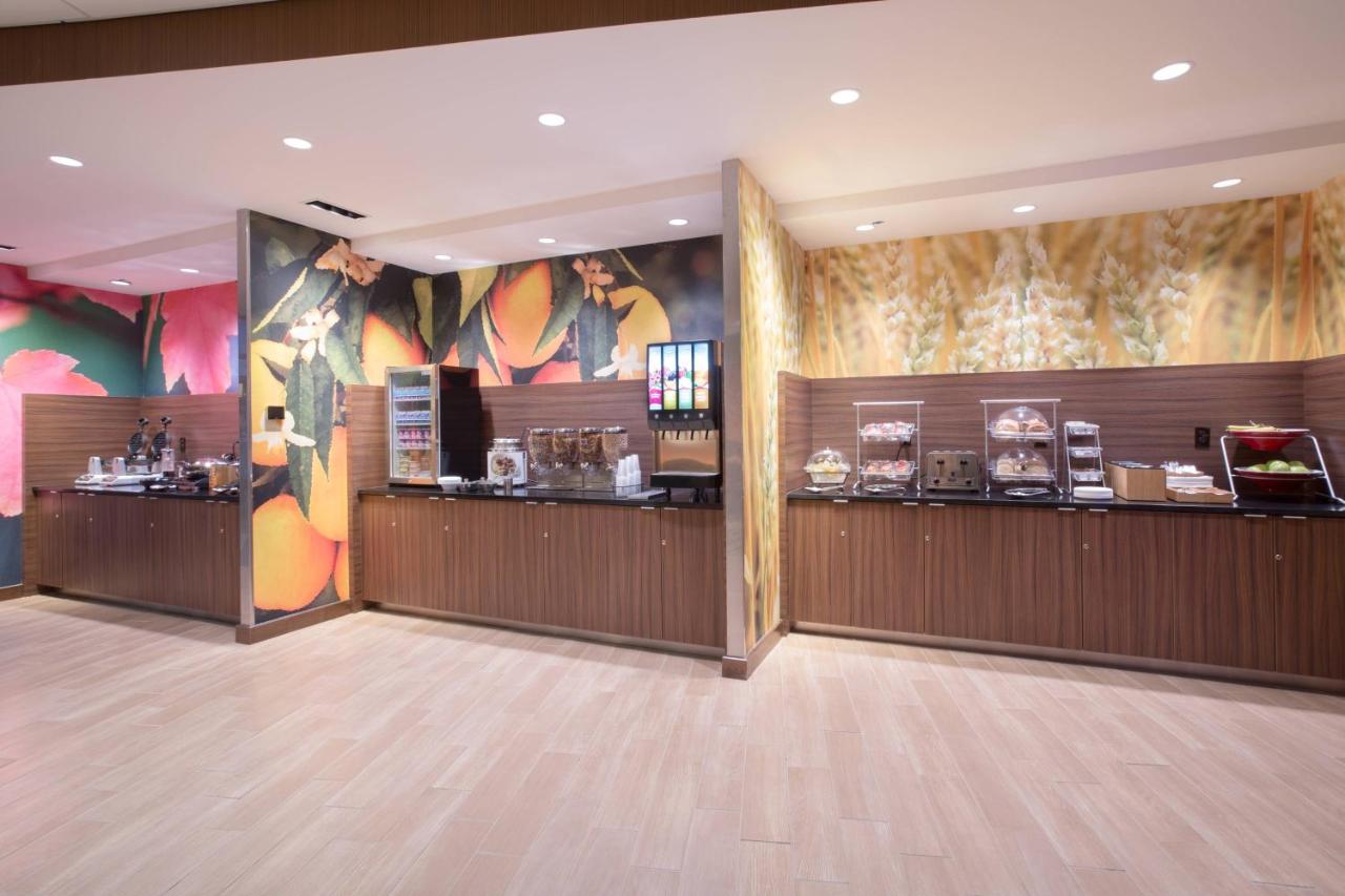| Fairfield Inn & Suites by Marriott Burlington