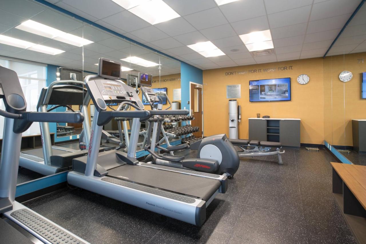 | Fairfield Inn & Suites by Marriott Burlington