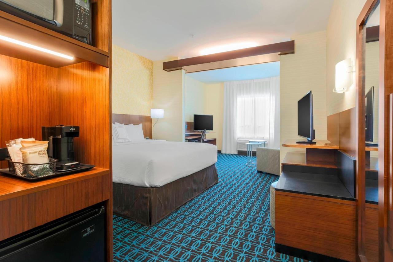 | Fairfield Inn & Suites by Marriott Decatur at Decatur Conference Center