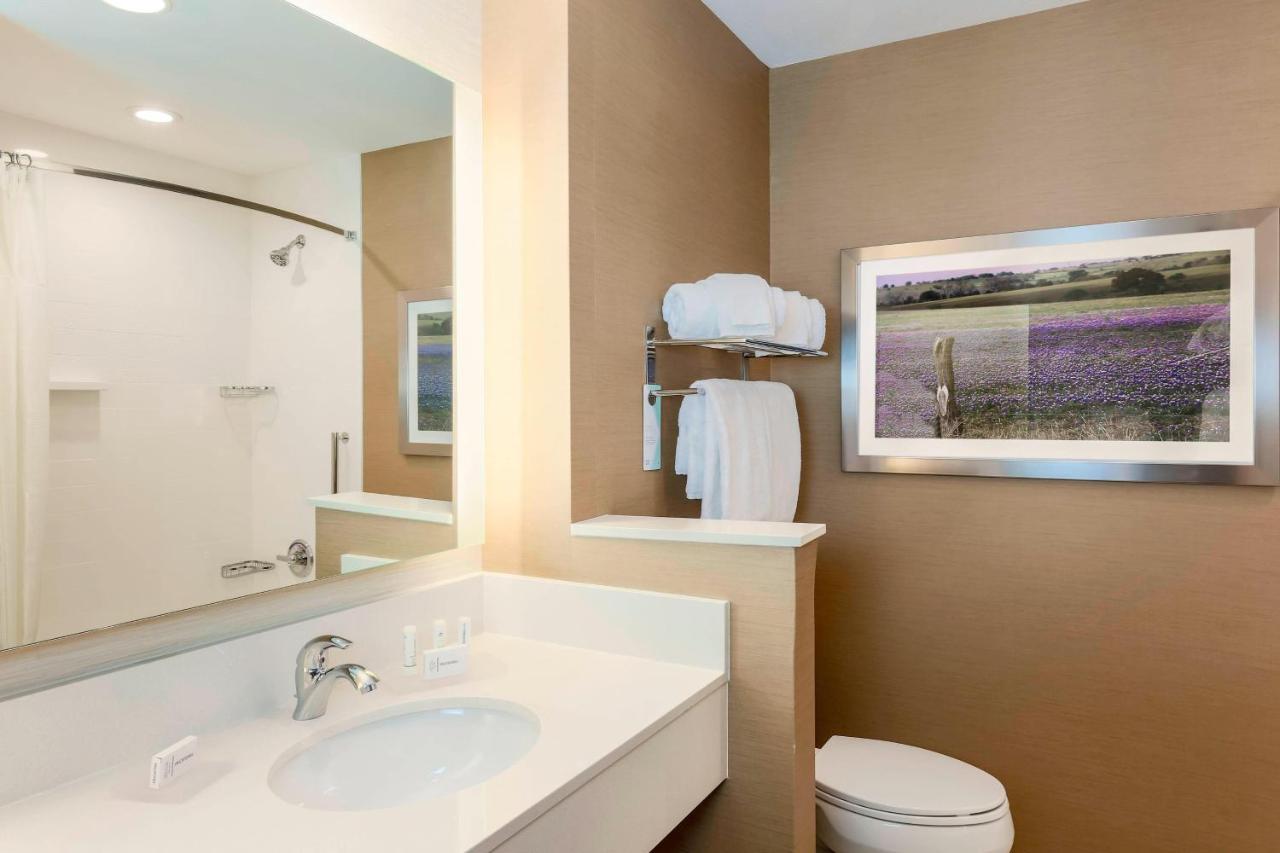 | Fairfield Inn & Suites by Marriott Decatur at Decatur Conference Center