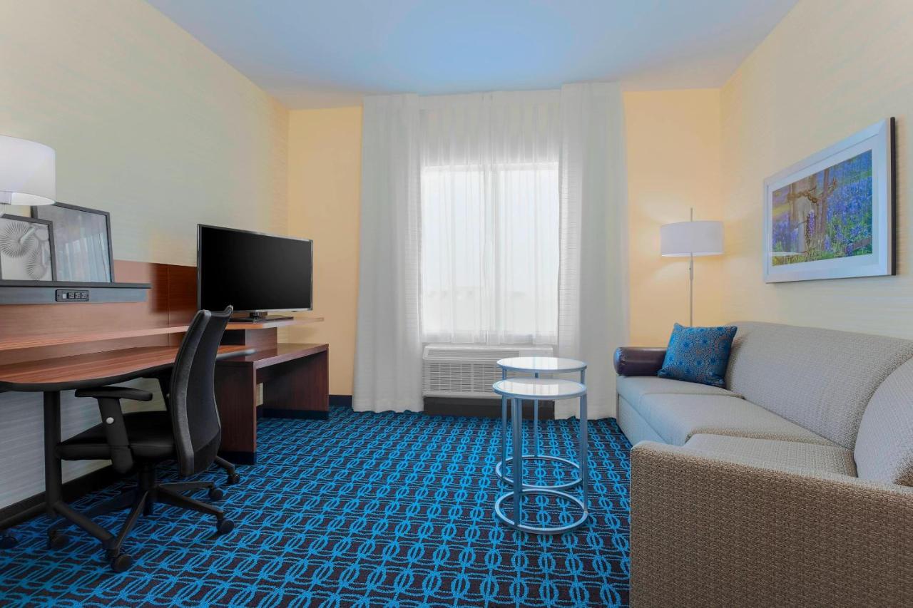 | Fairfield Inn & Suites by Marriott Decatur at Decatur Conference Center