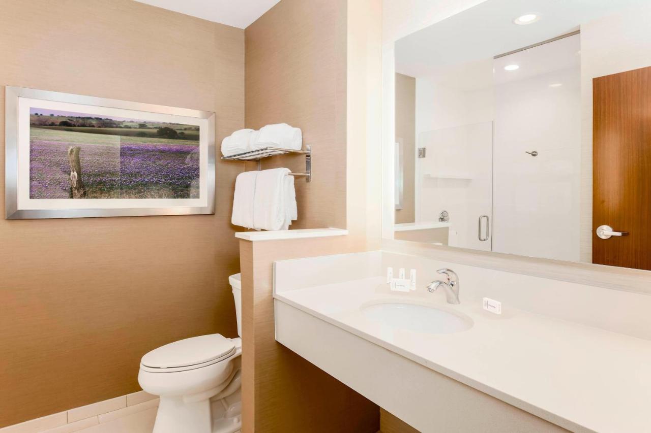| Fairfield Inn & Suites by Marriott Decatur at Decatur Conference Center
