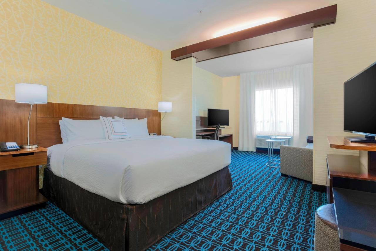 | Fairfield Inn & Suites by Marriott Decatur at Decatur Conference Center