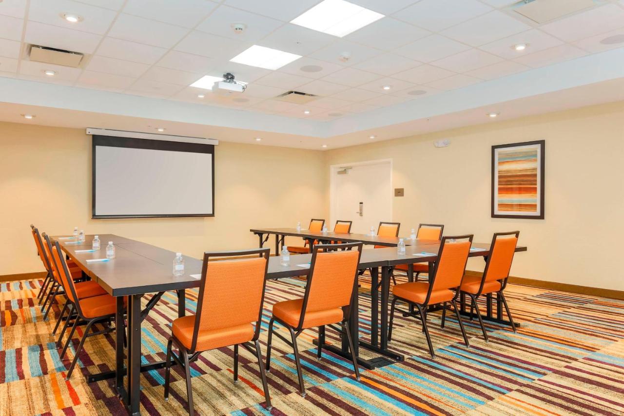 | Fairfield Inn & Suites by Marriott Decatur at Decatur Conference Center